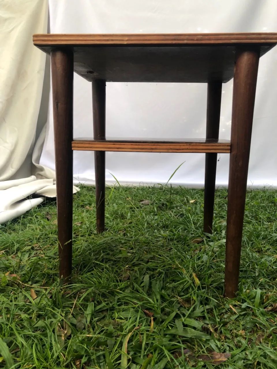 Mesinha retrô com pé palito. - Foto 4