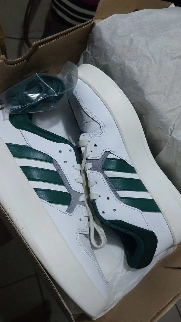 Tênis Adidas original - tamanho 40 - usado 1x - com caixa<br>