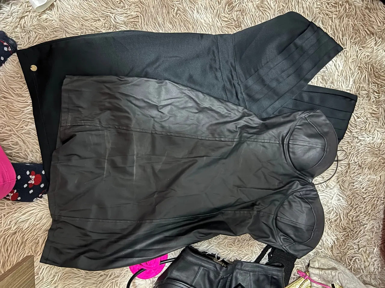 2 Vestidos preto