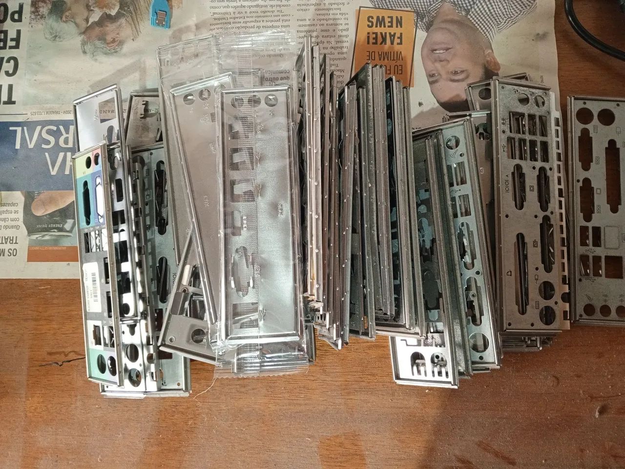 Lote de 20 espelho para placa de Pc diversos modelos - Foto 3