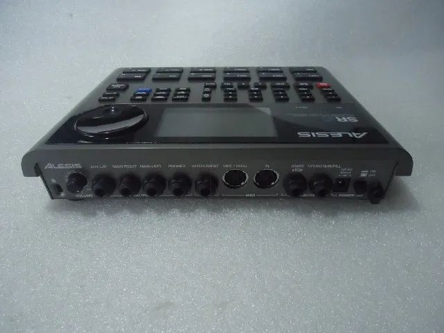 Bateria Alesis Sr18 100% Funcionando , Programada E C/ Pedal Duplo !!! - Foto 5