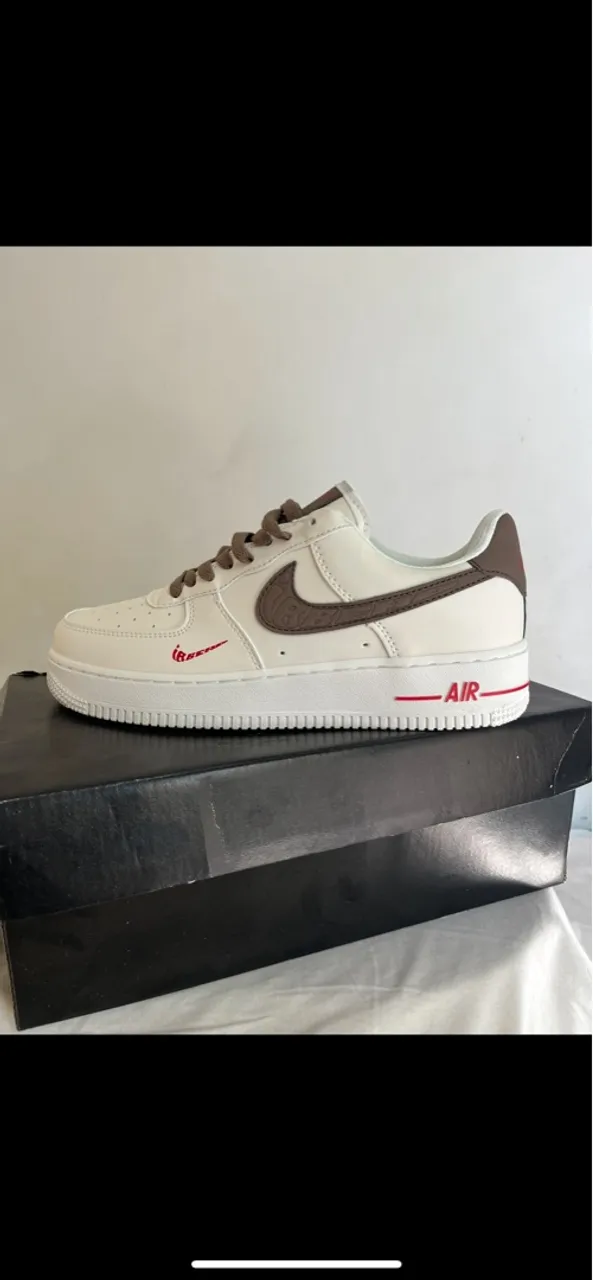 Nike Air Force 1 Bege e Marrom 41