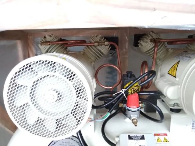 Compressor Isento de Óleo Odontologico Schulz - MSV 12/100 litros - Foto 2