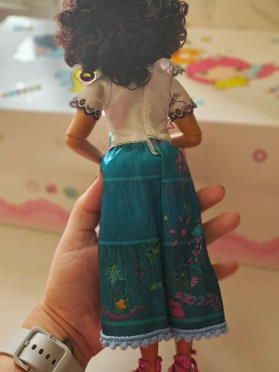 Boneca Mirabel Musical com vela Disney - Foto 3
