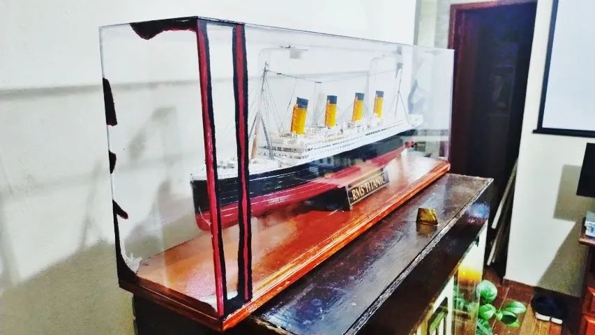 RMS Titanic Revell 1/400 Montado com Cupula e iluminado interno e externo. - Foto 2
