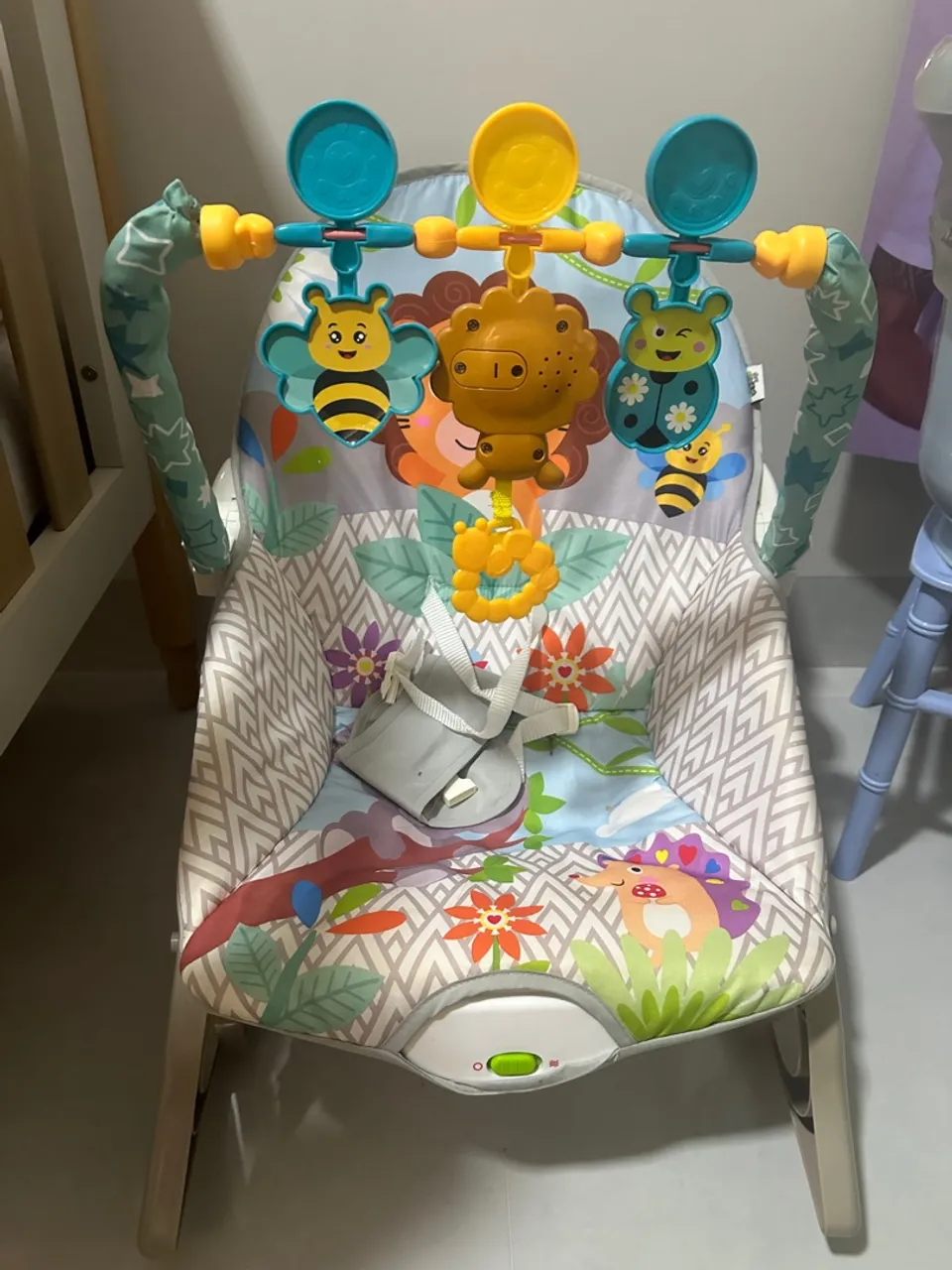 Cadeira de descanso e balanço- Maxibaby
