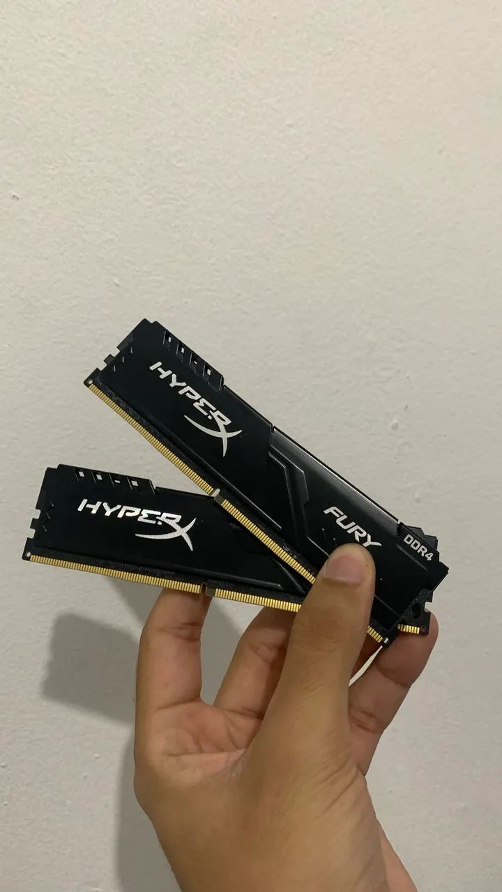 Memória RAM Hyperx 2x8GB = 16GB64231150221441121