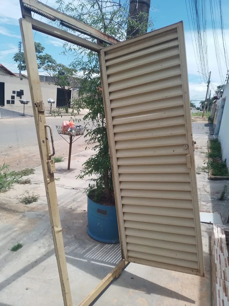 Portão semi novo  - Foto 5