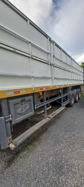 Carreta guerra 2012 comprimento 13.5 graneleiro top acima da média. - Foto 6