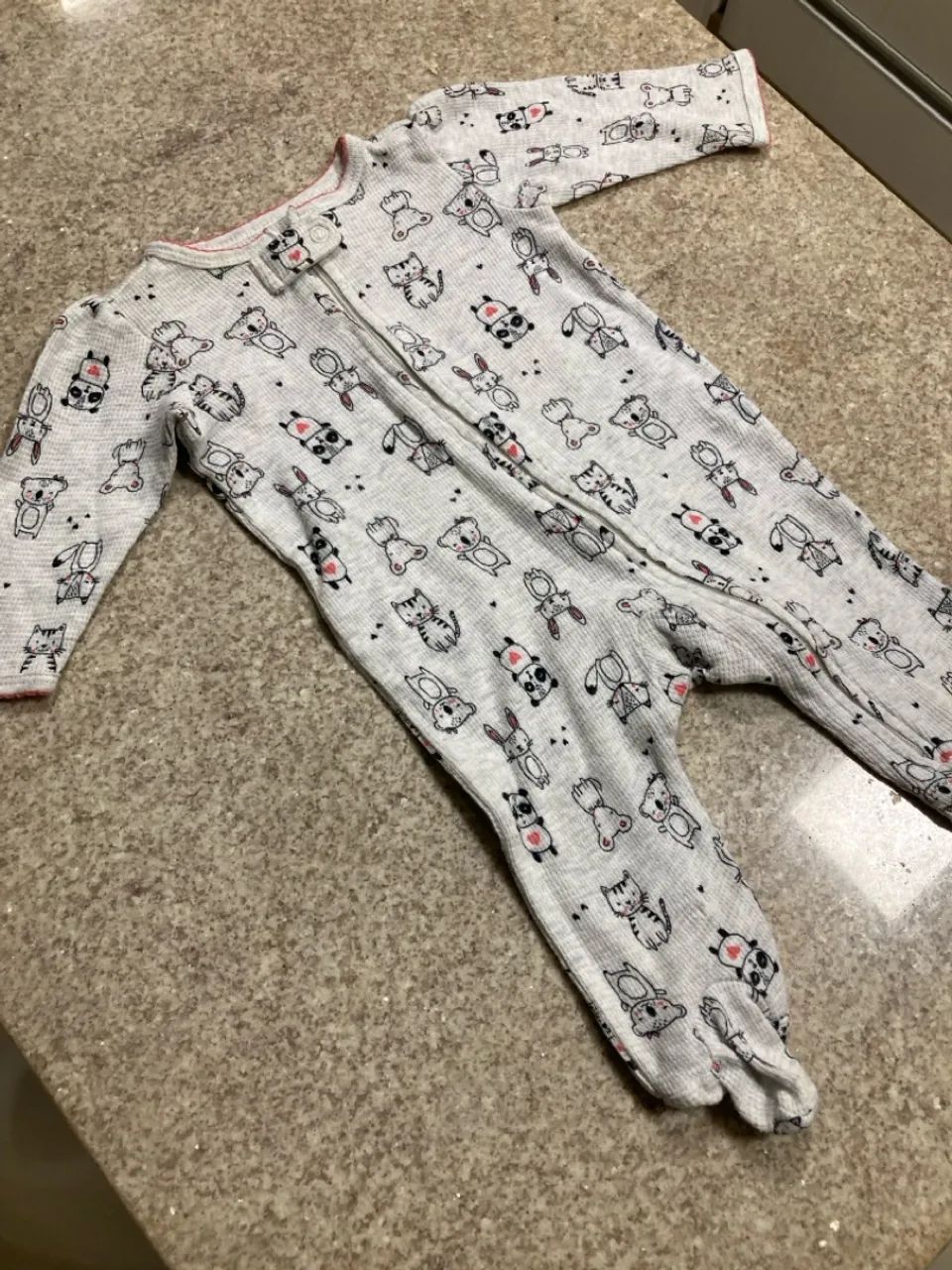 Macacão de Bebê Estampado - Carter's - Foto 2
