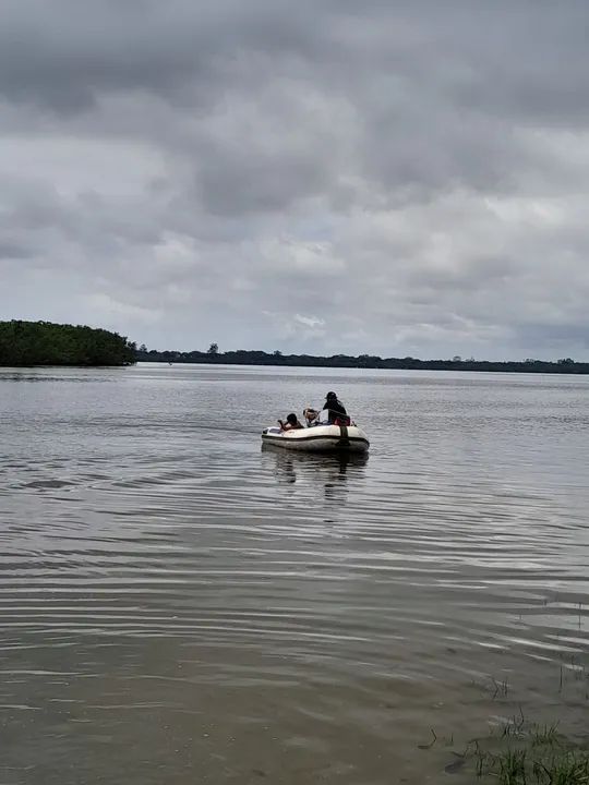 Vendo bote de apoio motor 3HP - Foto 4