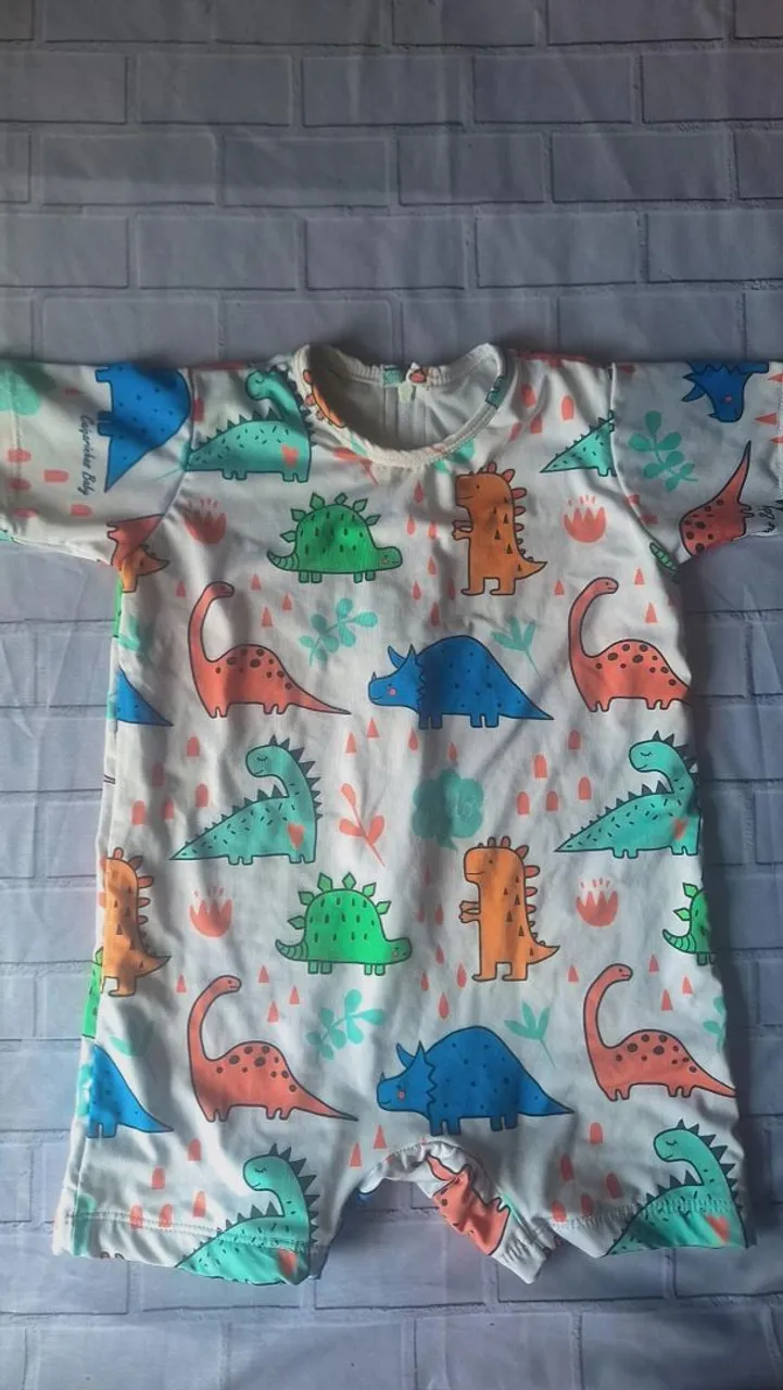 Macacão Infantil Dinossauro