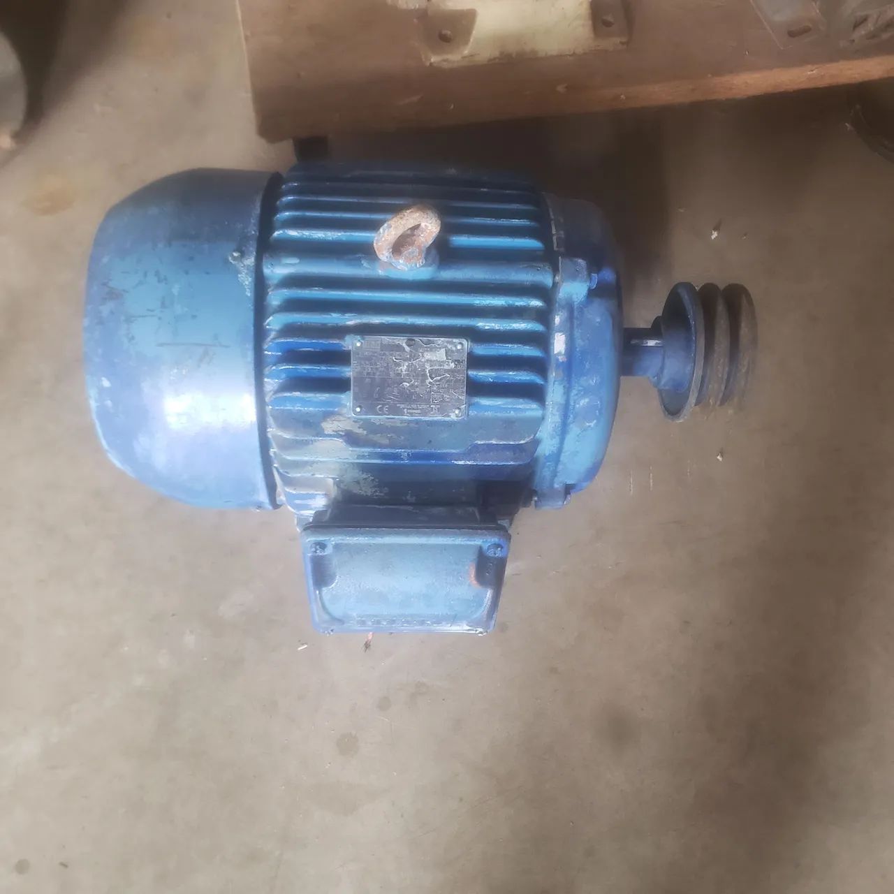 Motor trifásico 7.5  weg