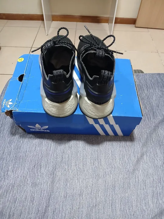 Tênis Adidas Nmd r1 v3