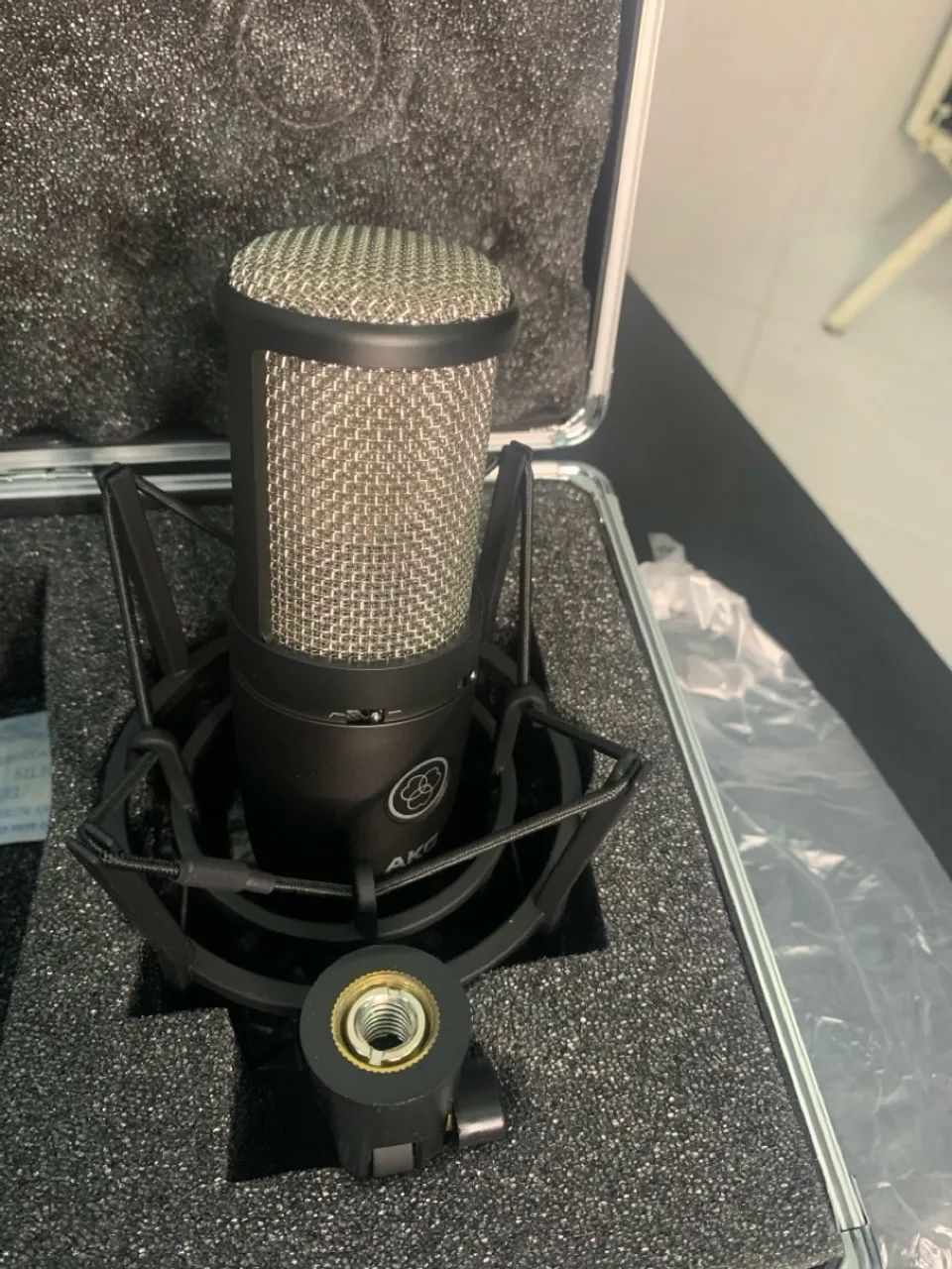 Microfone Condensador AKG P220 - Foto 5