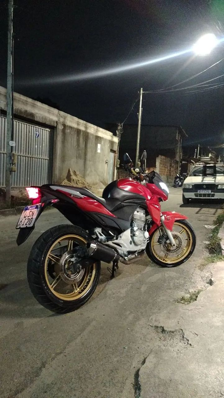 CB 300r 15.000