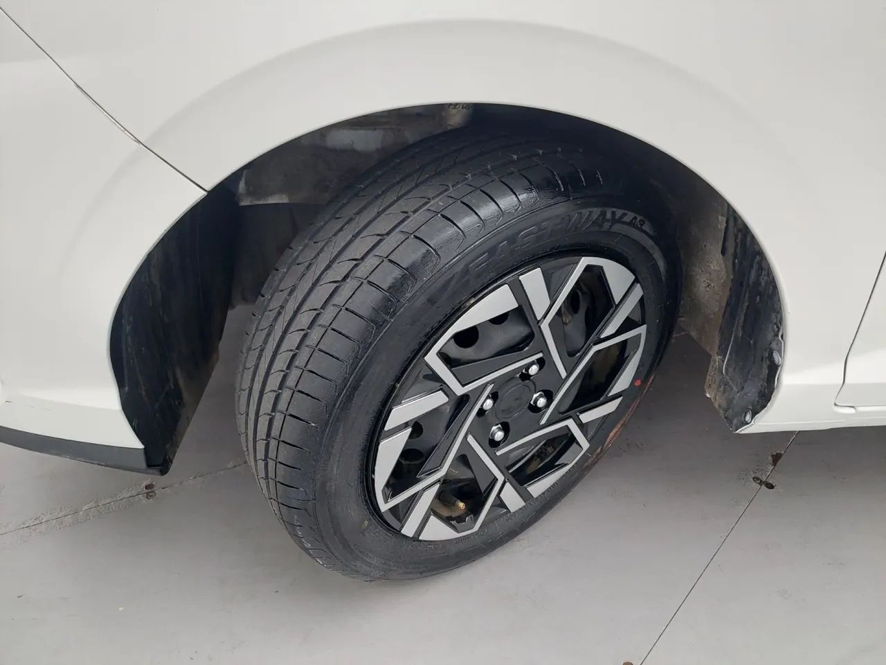 Hyundai HB20 Comfort Plus 1.0 Flex 12V Mec., foto 10 de 17