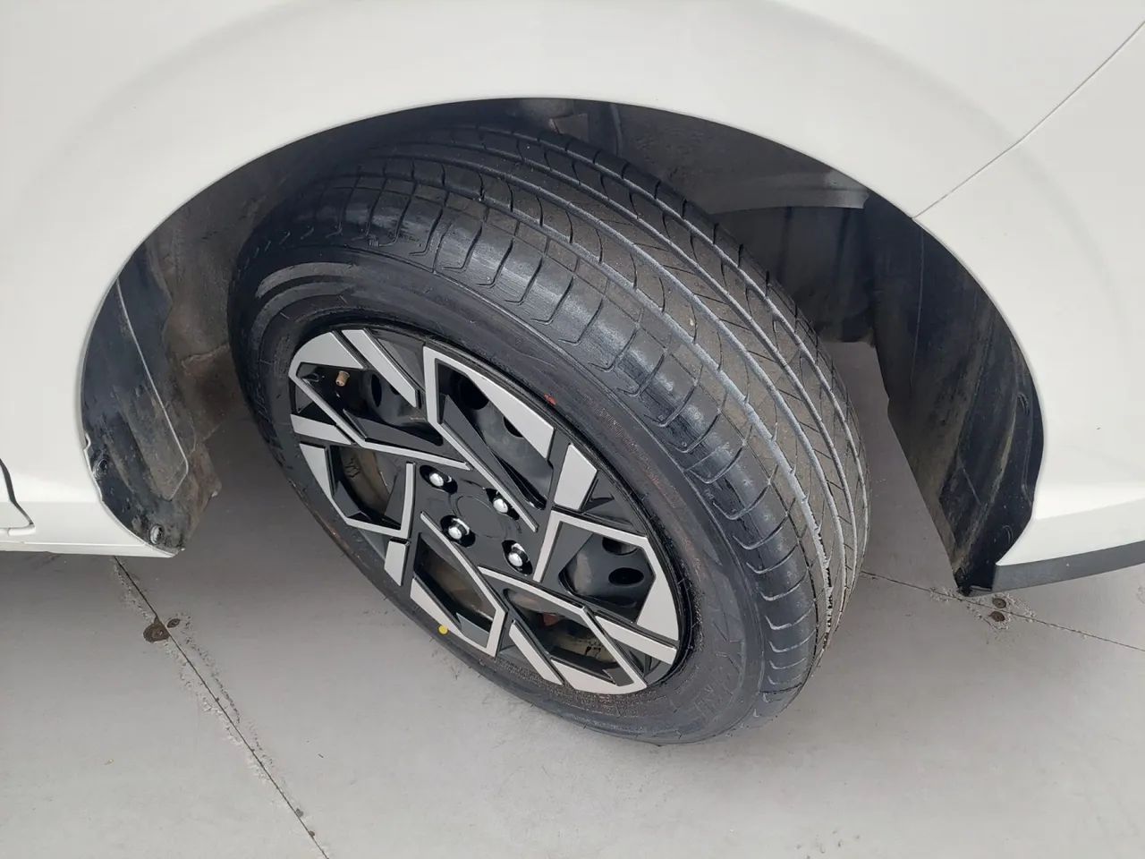 Hyundai HB20 Comfort Plus 1.0 Flex 12V Mec., foto 12 de 17