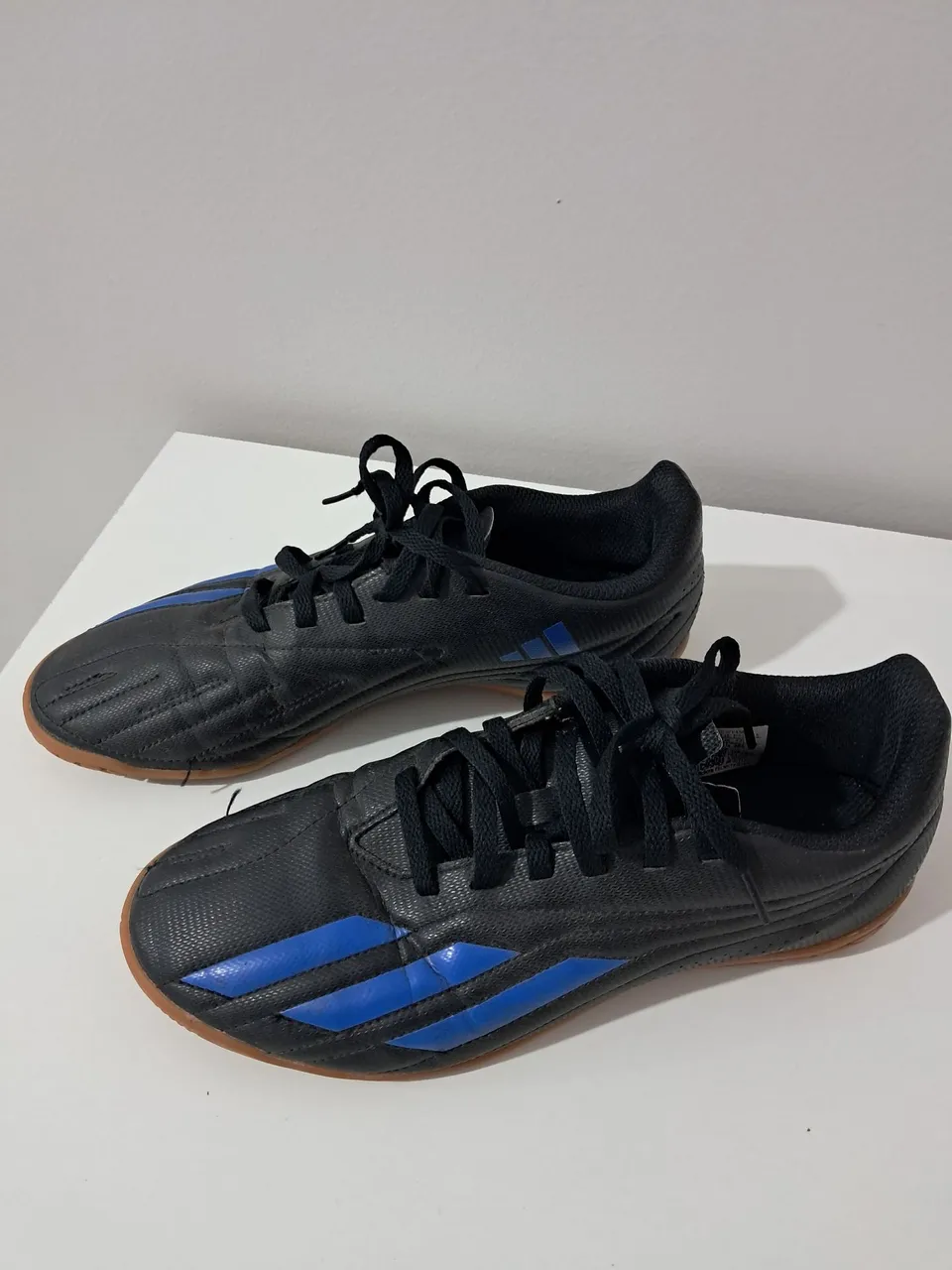 Chuteira Futsal Umbro N*36 - Ótimo estado, pouco uso