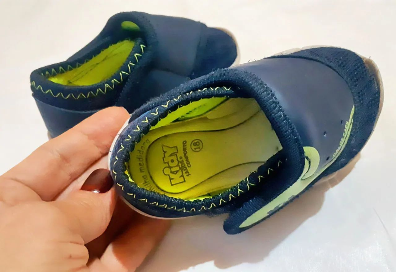 Tênis Infantil KD Calce Fácil - Azul e Verde - Tamanho 18 - Foto 3