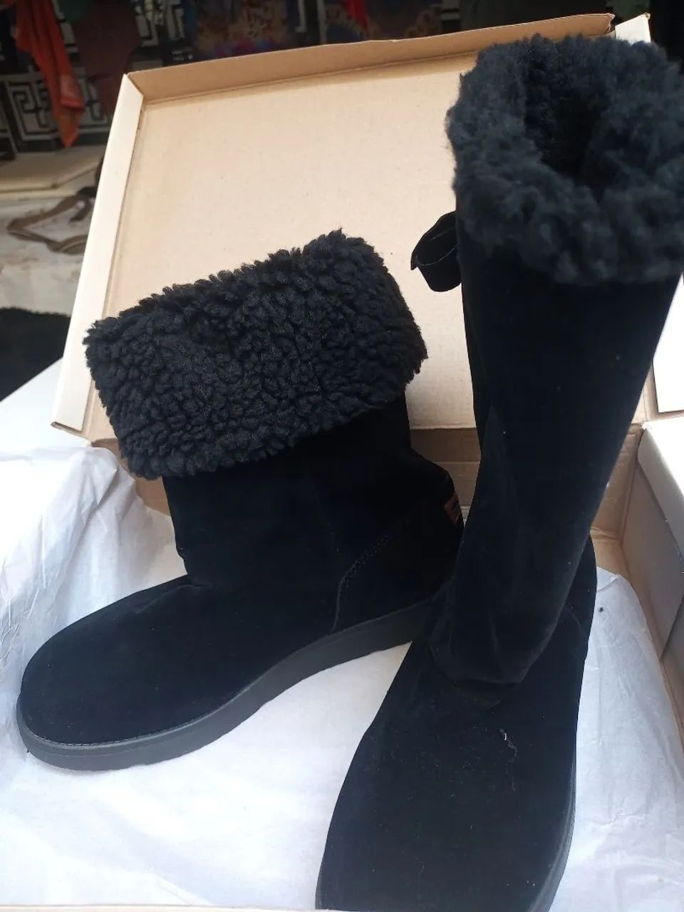 Botas de camurça feminina para o inverno