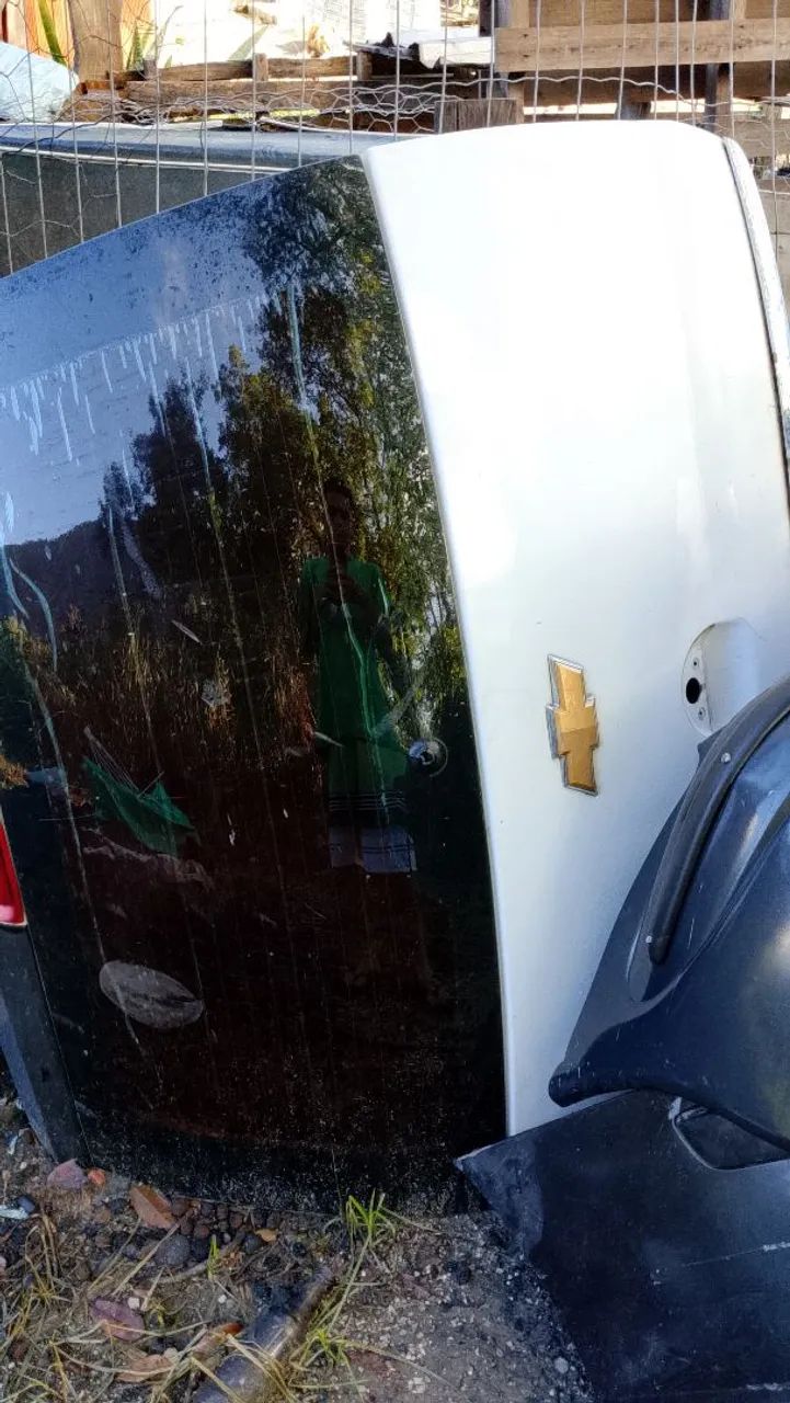 Peças de Meriva 1.4 caixa de marcha <br>Tampa de mala<br>Alternador <br>Limpador dianteiro - Foto 2