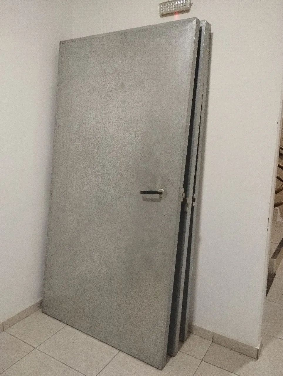 Vendo porta corta fogo64231818649985120