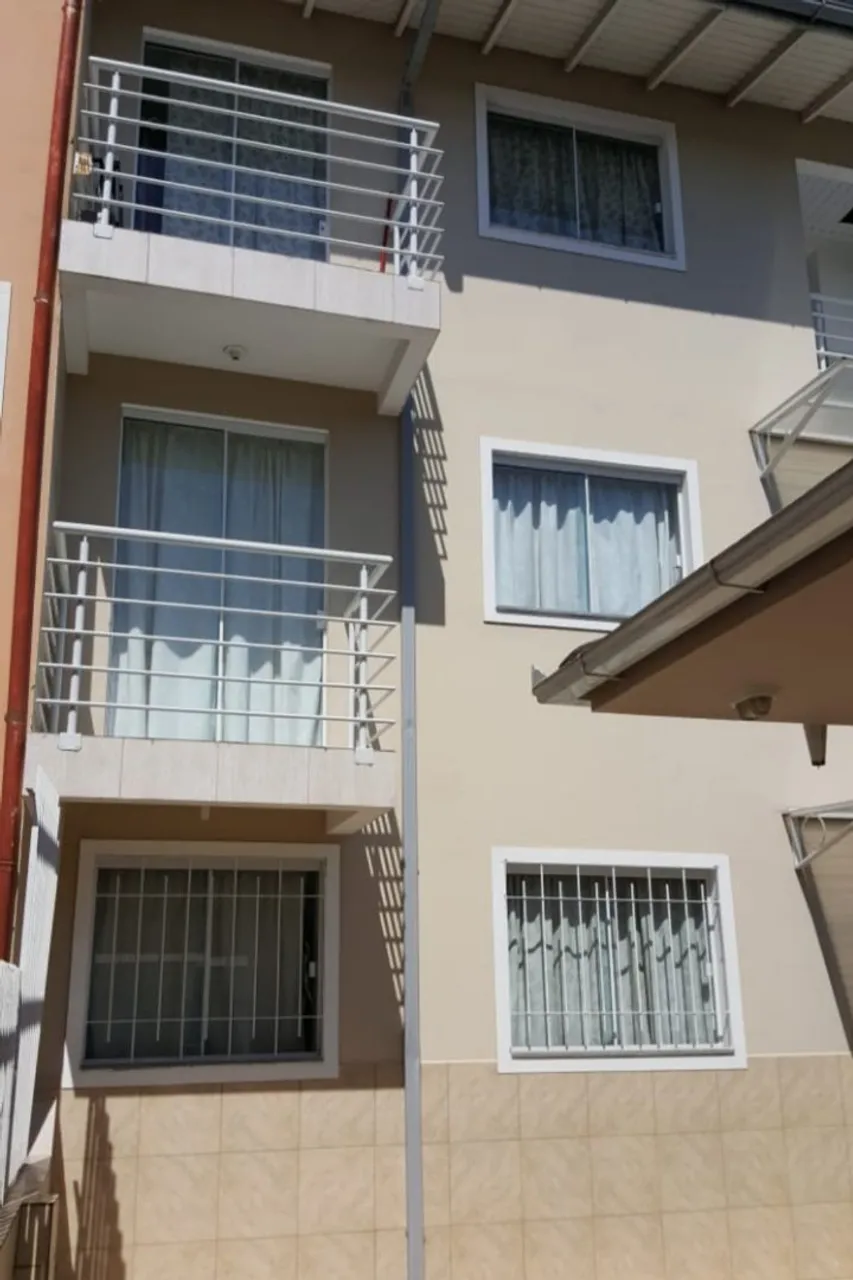 Alugo apto Ponte Imaruim com 1 quarto