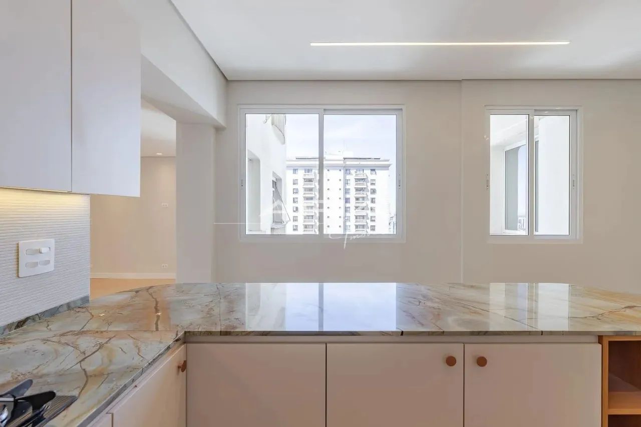 Apartamento à venda no Edifício D. João VI, no Centro de Londrina/PR - Foto 2
