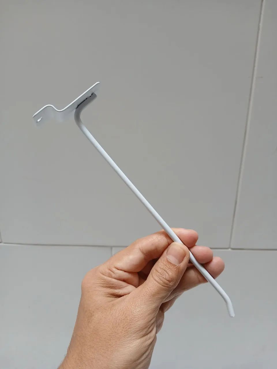 27 Ganchos para painel canaletado - Foto 2