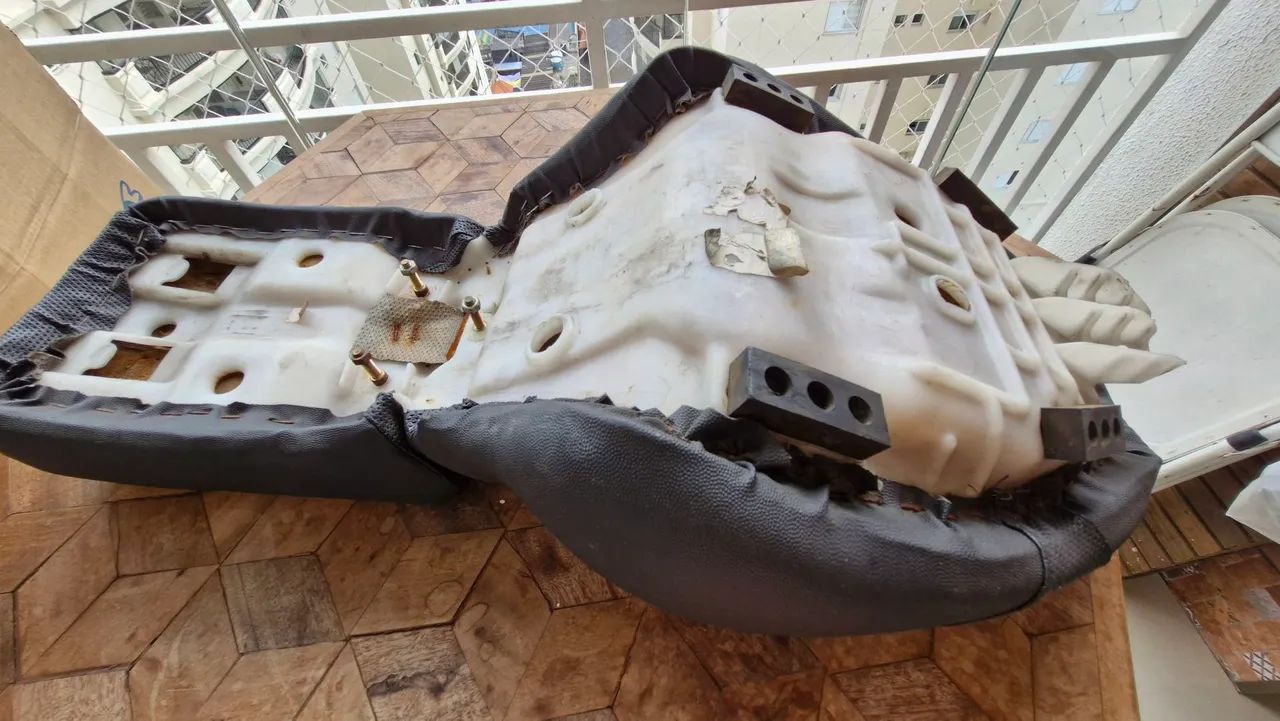 Banco couro Shadow 600  - Preto - Foto 4