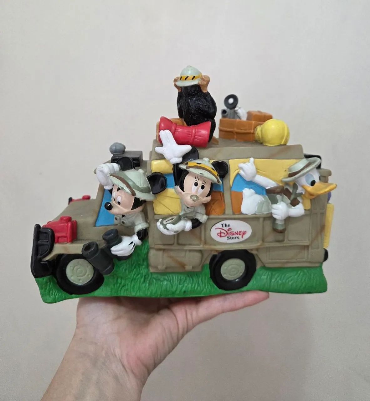 Cofre disney store safari  antigo de vinil