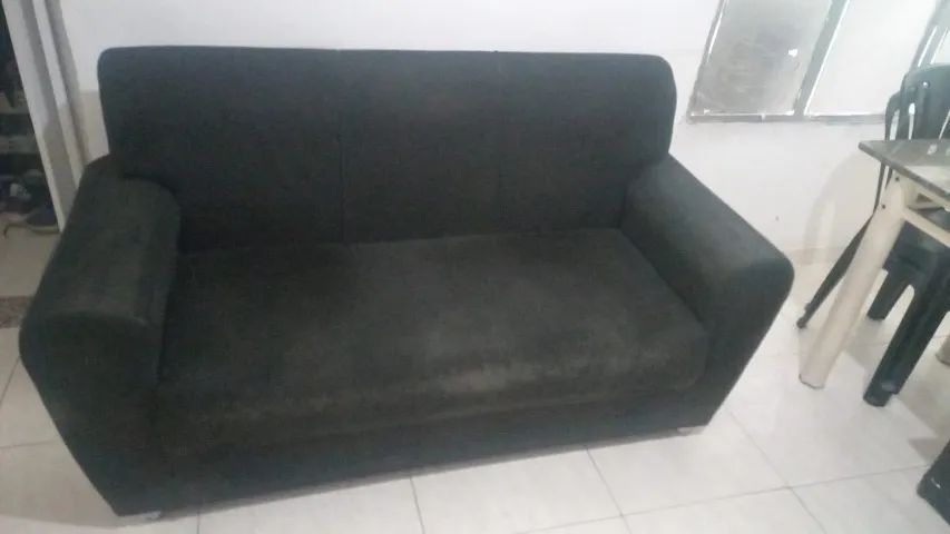SOFÁ PRETO À VENDA - USADO