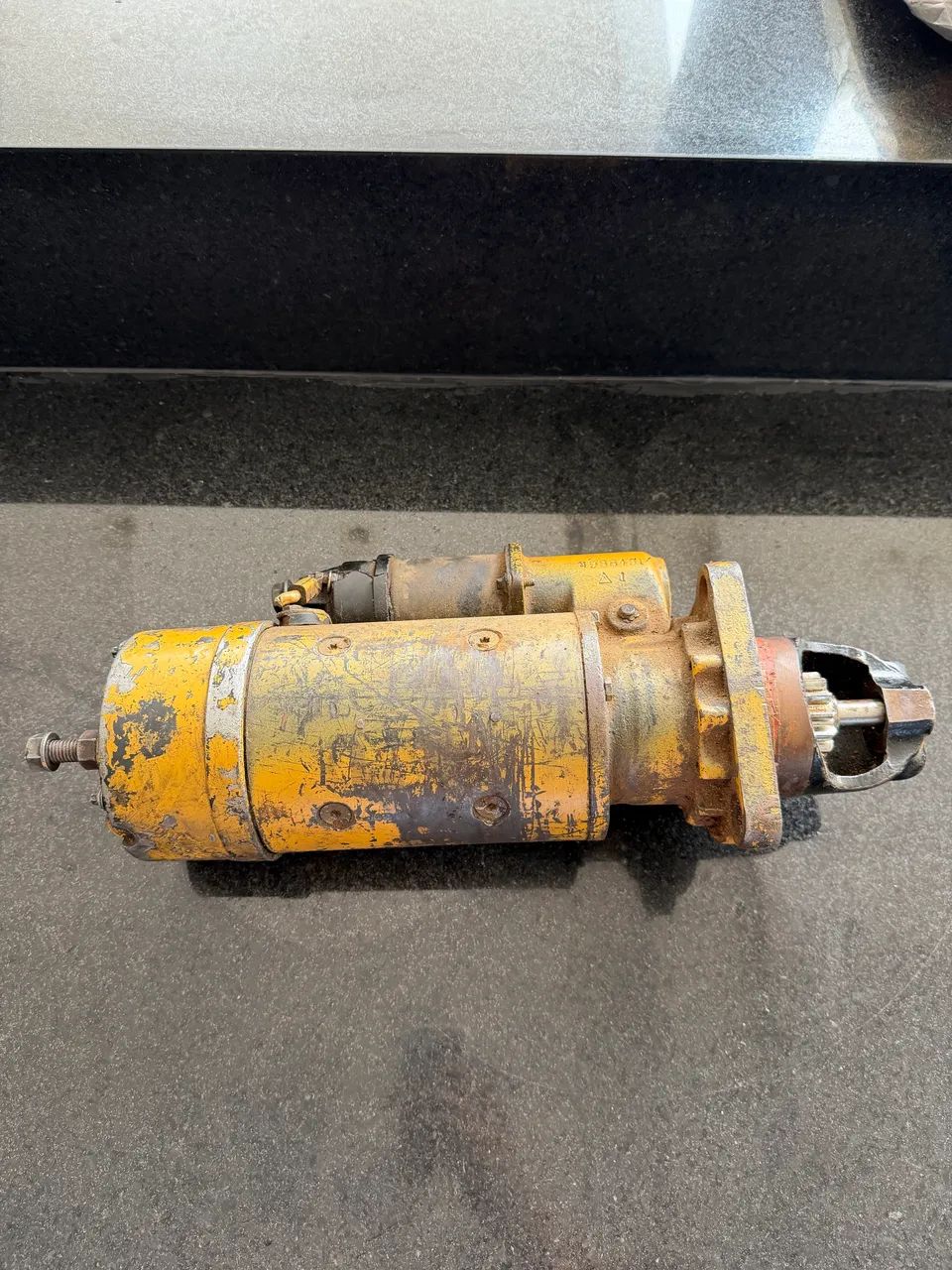 Motor de partida ( motor CATERPILLA )