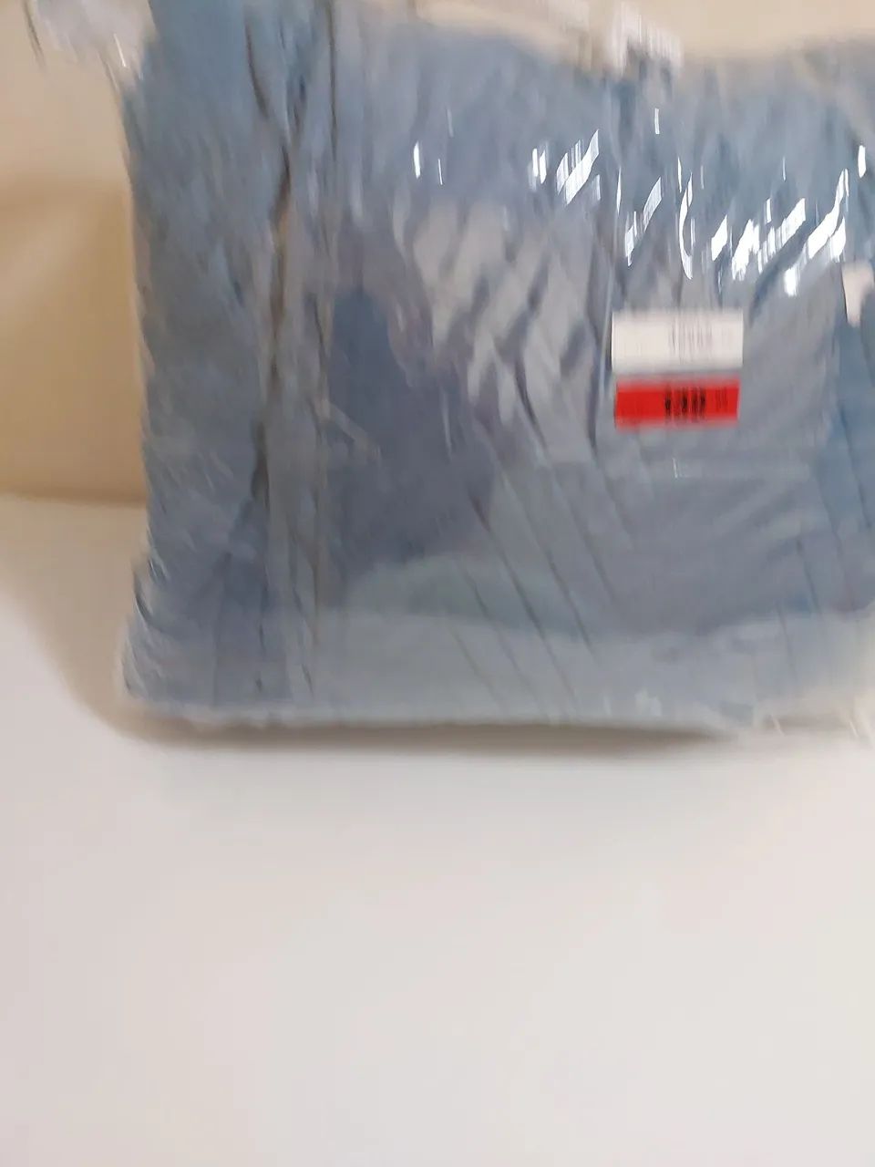 Edredom azul escuro (cobre leito) com dois porta travesseiros 