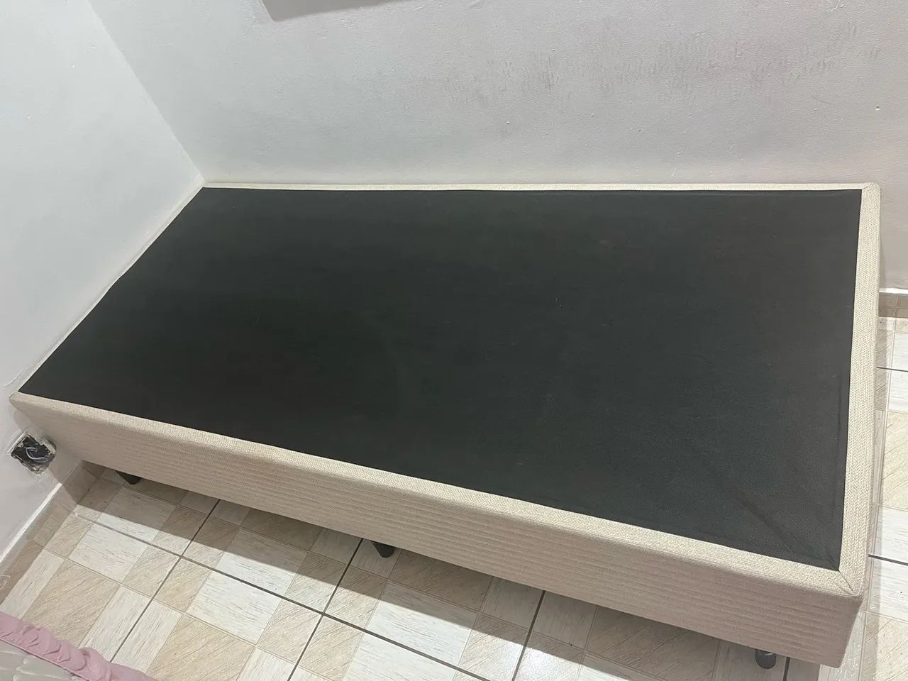 Cama de solteiro e colchão 
