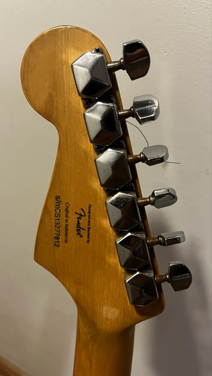 guitarra squier bullet stratocaster