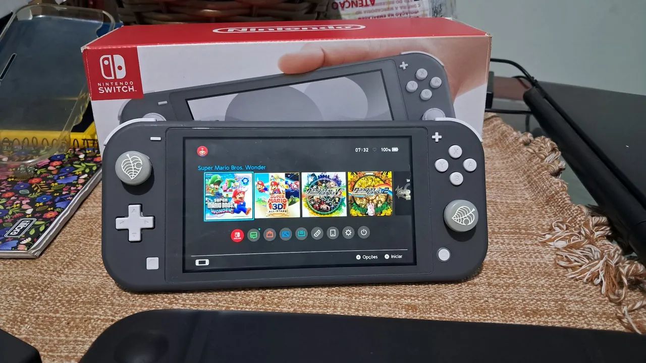 Switch Lite黒 Switch lite desbloqueado preto na caixa 128gb - Consoles de Vídeo