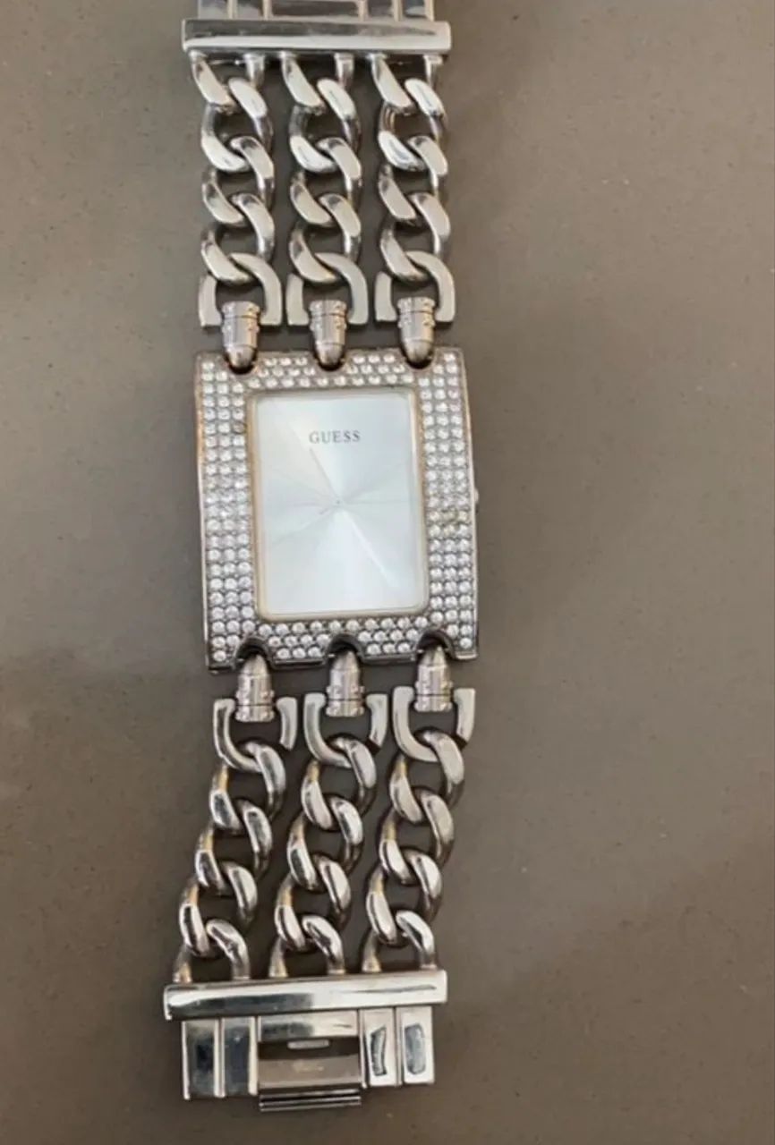 Vendo relógio Michael Kors (laranja) Guess (prata) 