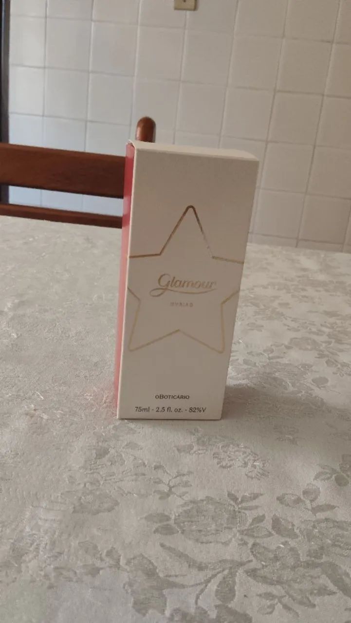 Perfume glamour myriad nunca usado