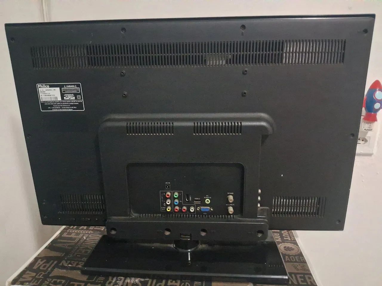 Vendo TV Philco LED 24" - Foto 4