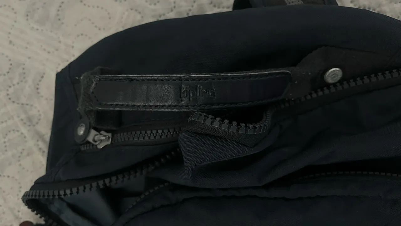 Mochila Kipling azul original  - Foto 4