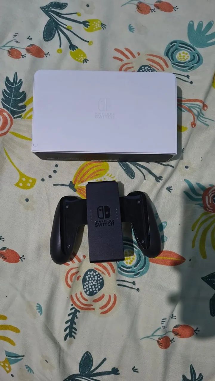 NINTENDO SWITCH 6 MESES DE USO - Foto 3