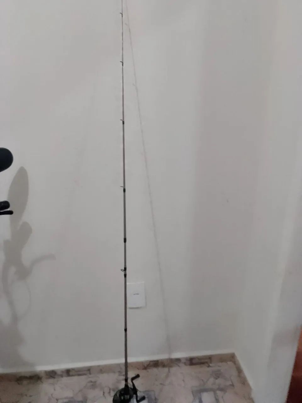 Carretilha+vara+ iscas  - Foto 3