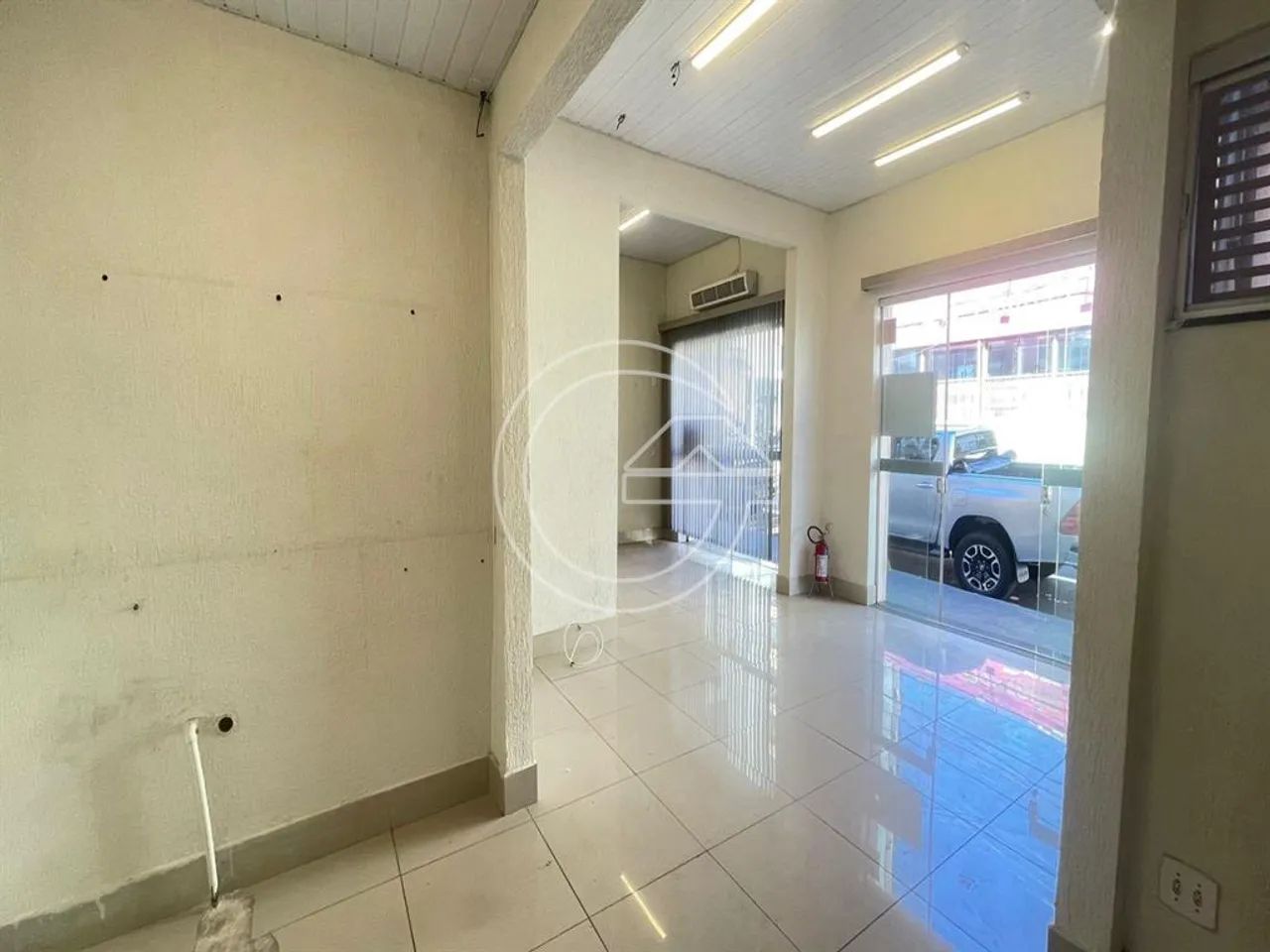 ALUGA-SE Comercial NO CENTRO - MARÍLIA/SP - Foto 2
