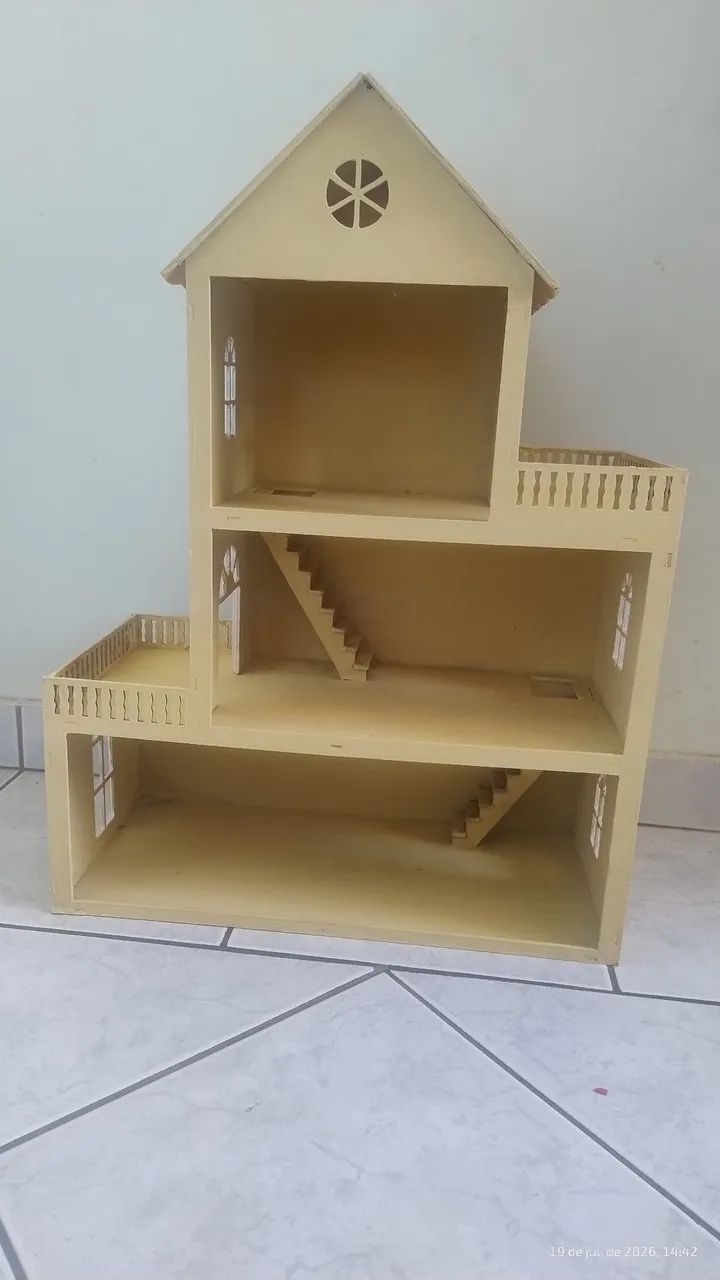 Casinha de bonecas MDF cru usada  - Foto 2