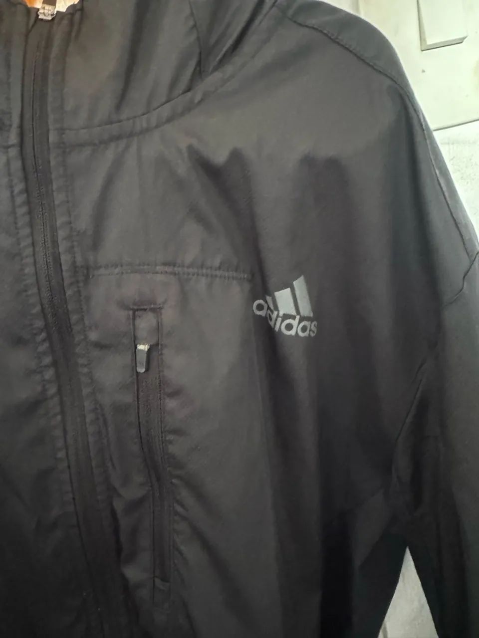 Jaqueta corta vento adidas M - Foto 2