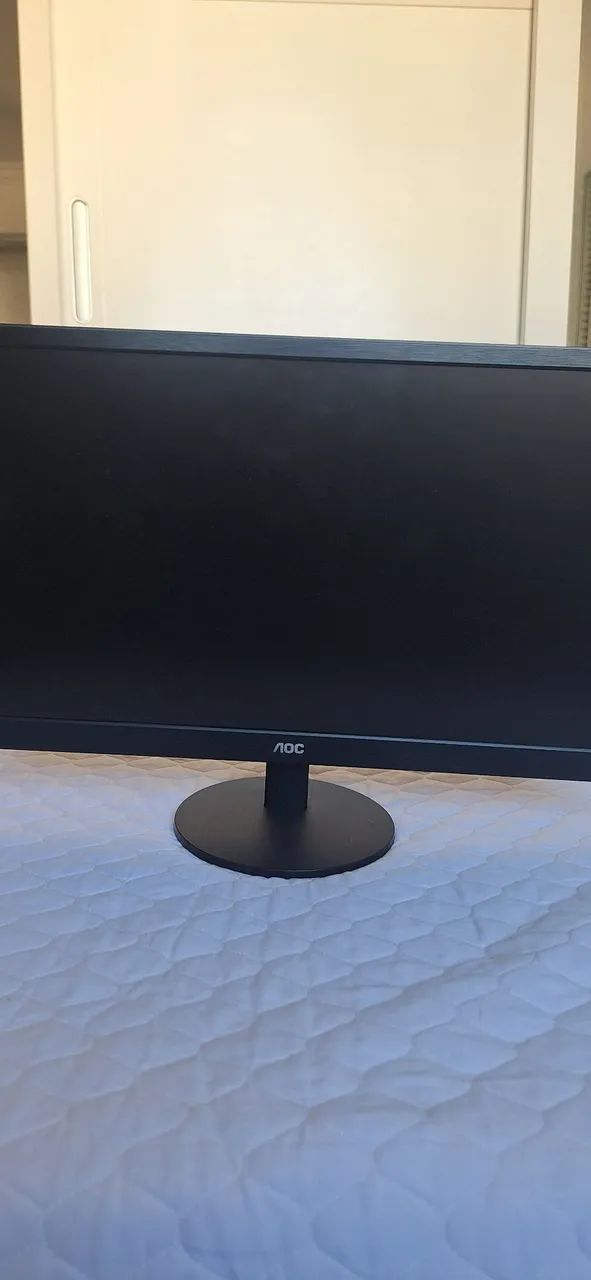 Monitor AOC