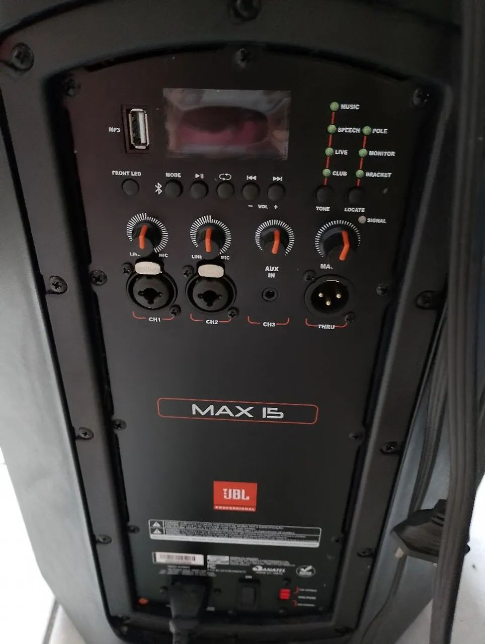 Caixa JBL 