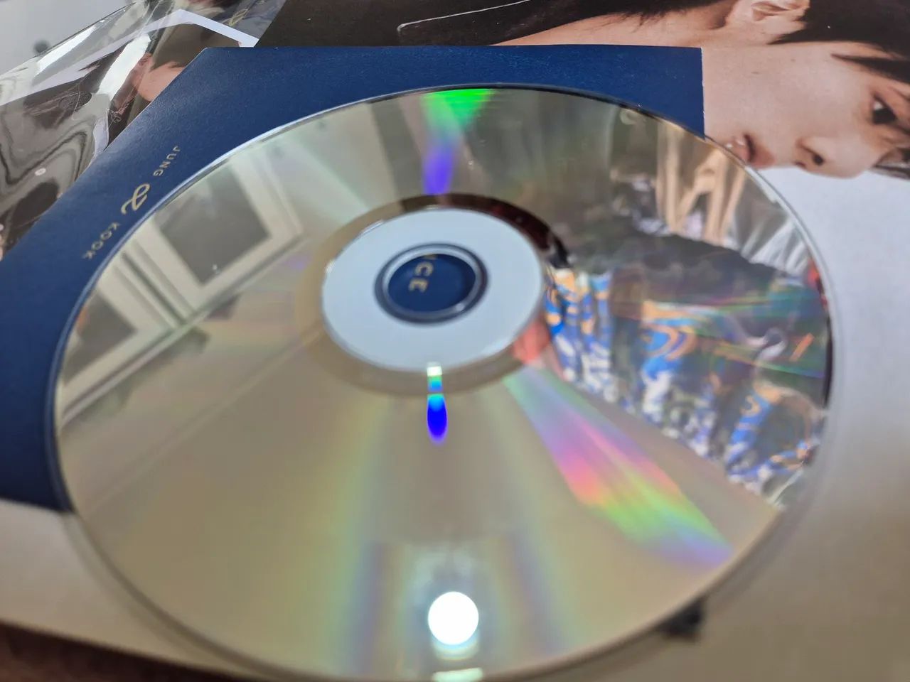 BTS JUNGKOOK - GOLDEN - CD original - Foto 2